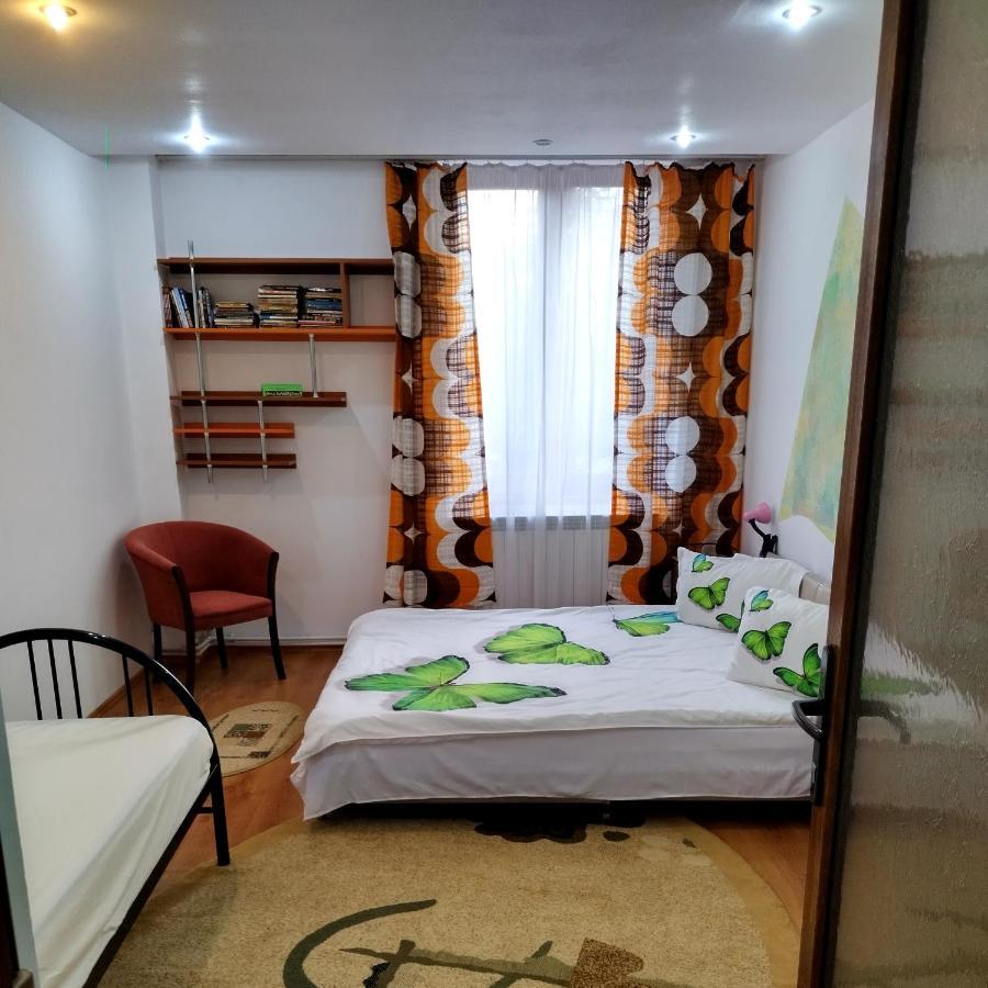 Apartament Camelia Petroşani Exterior foto