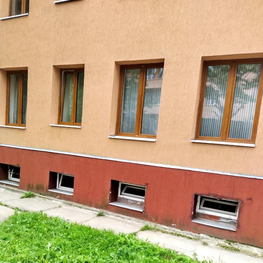 Apartament Camelia Petroşani Exterior foto